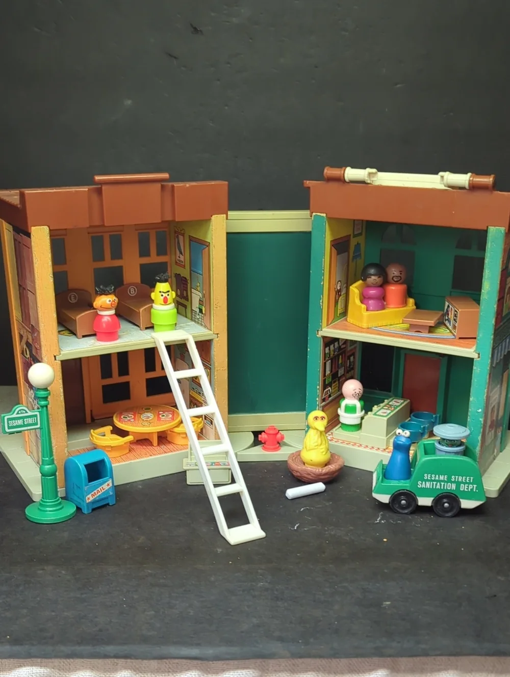 #14)1974 Fisher Price Play Family Sesame Street Little People #938 Hooper's Apt.